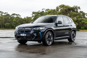 BMW ix3 2023 angry look